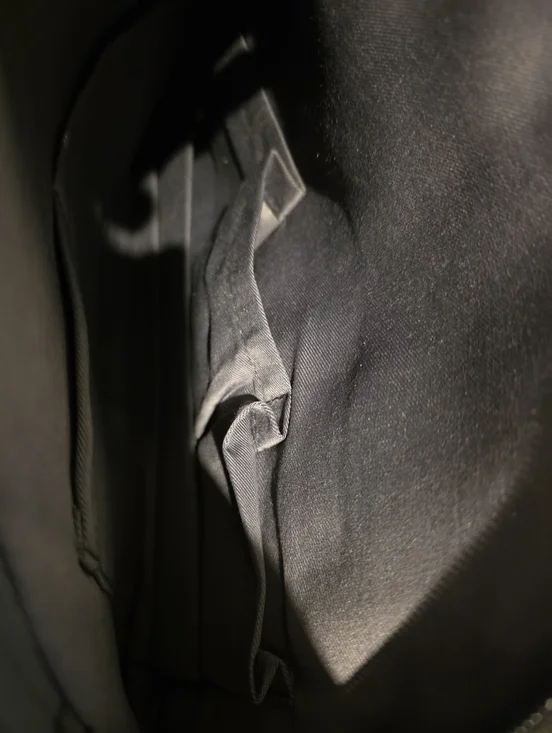 Jump From Paper Red Cartoon-Inspired Women’s Tote Bag with Cream Handles - Picture 4 of 4